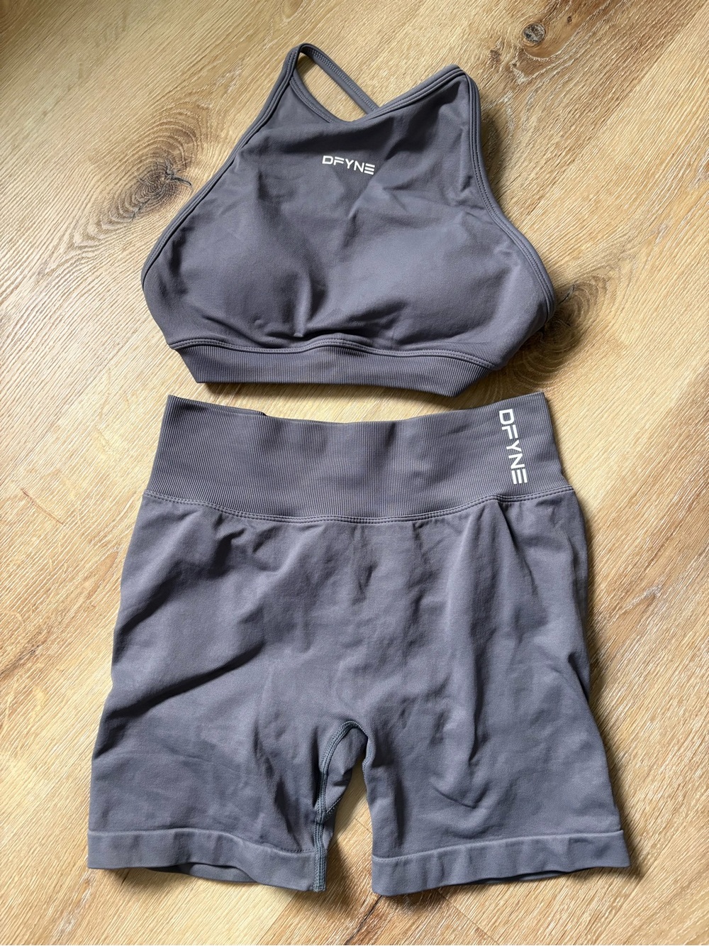 DFYNE Women's Set (SOLD AS SET: TOP XS & BOTTOMS SMALL)